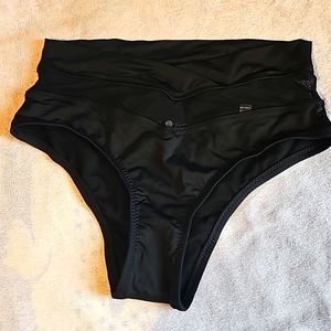 Swim bottom for women.